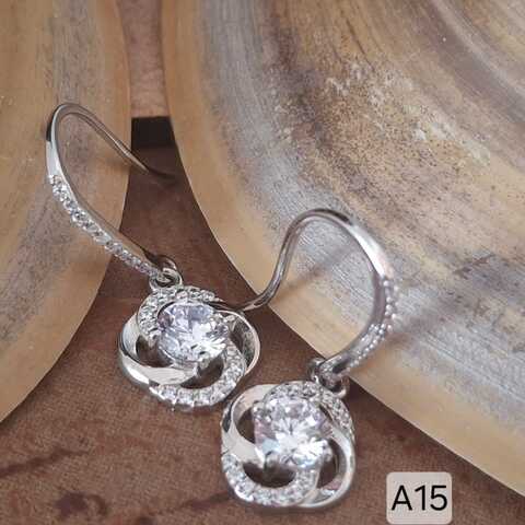 Flower Earrings
R240.00pp