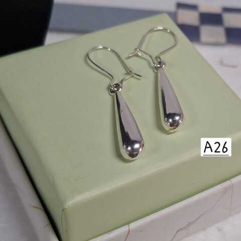 Solid Teardrops
R250.00pp