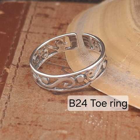 Toe Ring
R250.00
