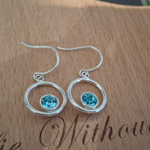 A33 Aquamarine Earrings
R350.00pp