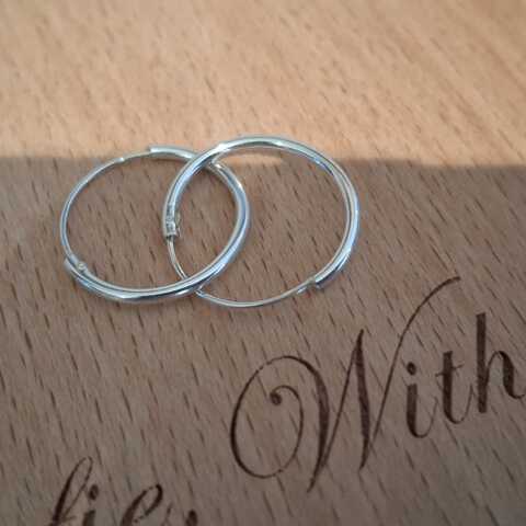 A34 Sleepers Earrings
16mm
R180.00 pp